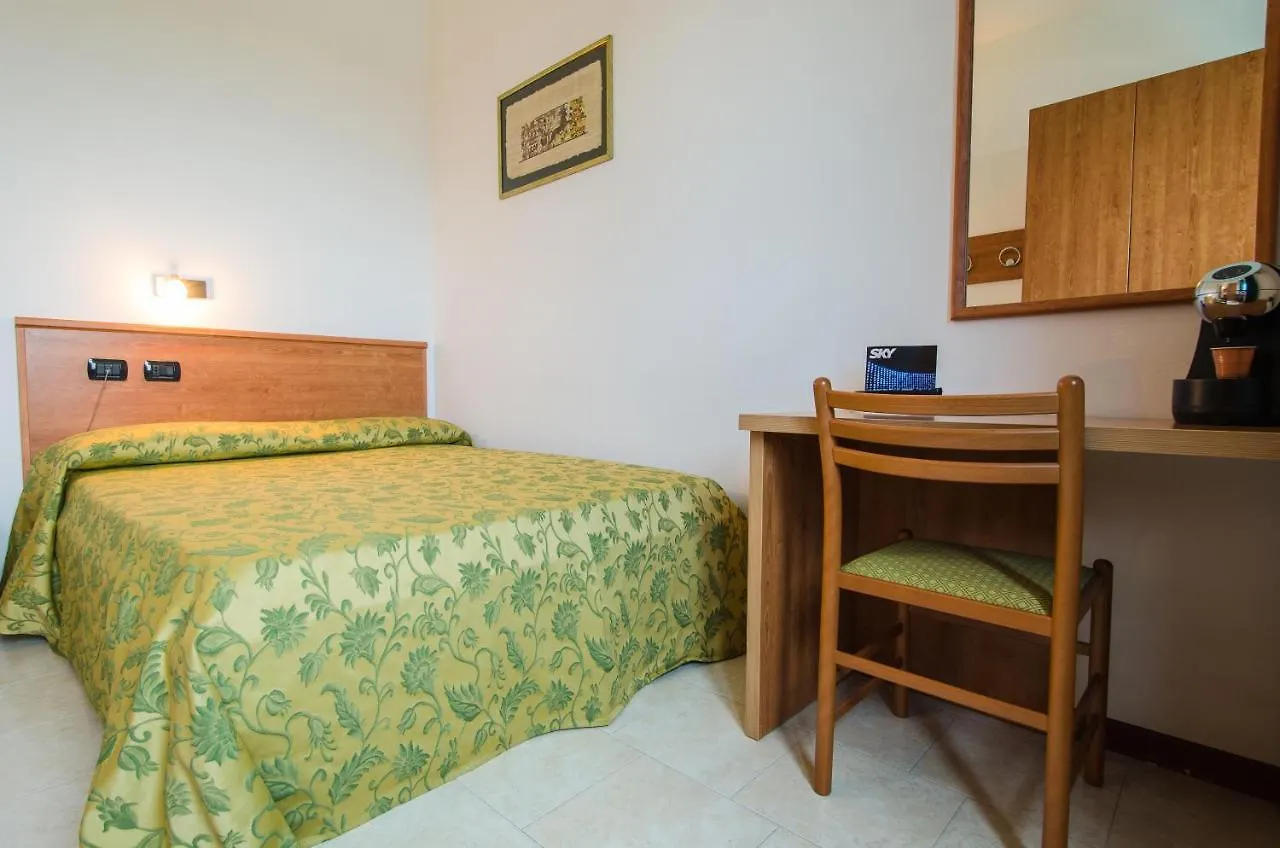 Hotel Luna Blu Casumaro Italy