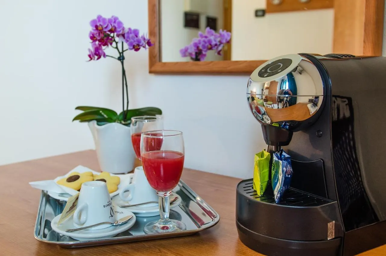 Hotel Luna Blu Casumaro 3*,  Italy